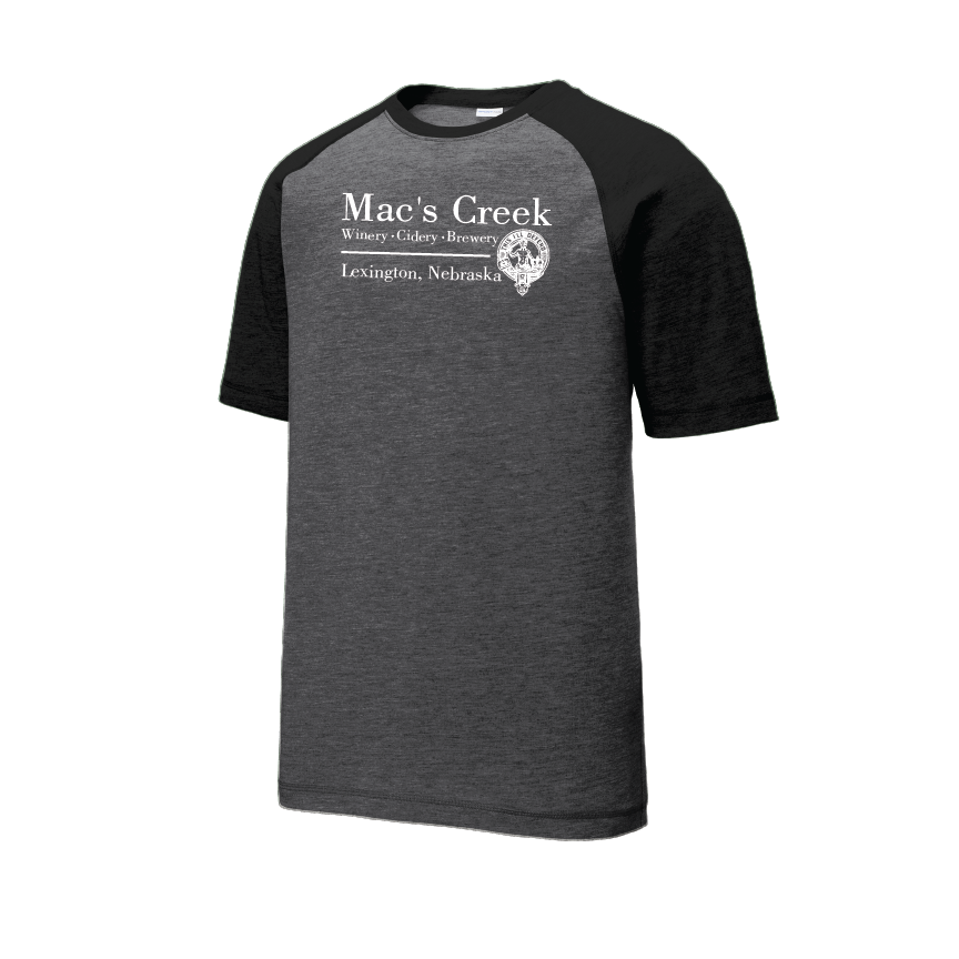 Mac's Creek | Camiseta raglán absorbente Sport-Tek Tri-Blend